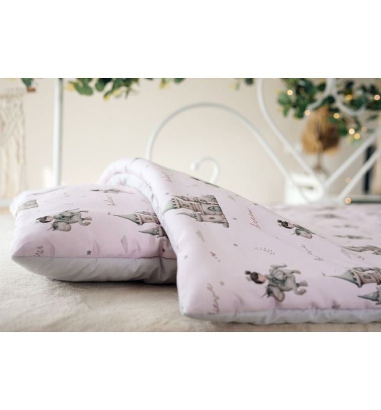 Pulp, Królewna Śnieżka, komplet pościeli z bawełny satynowej, z wypełnieniem, 100-135 cm