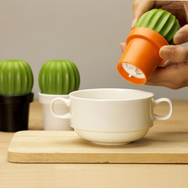 Qualy, Tasty Cactus, młynek do soli i pieprzu, biało-zielony