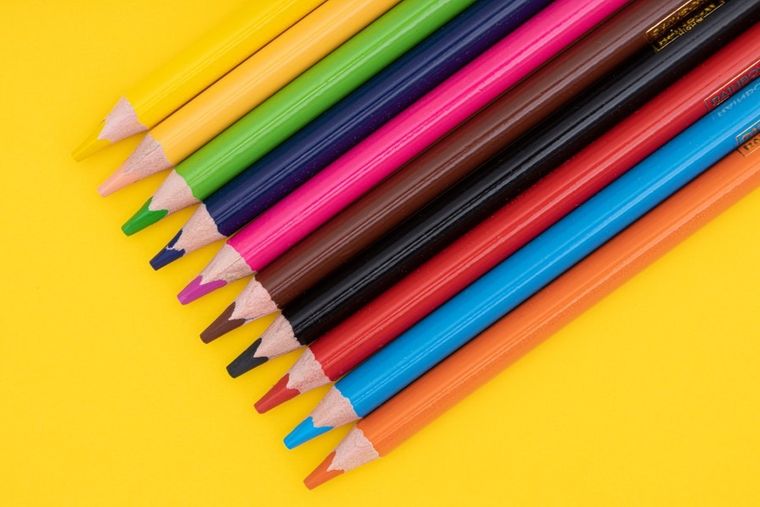 Rainbow High, Jumbo, kredki ołówkowe trójkątne, 10 kolorów