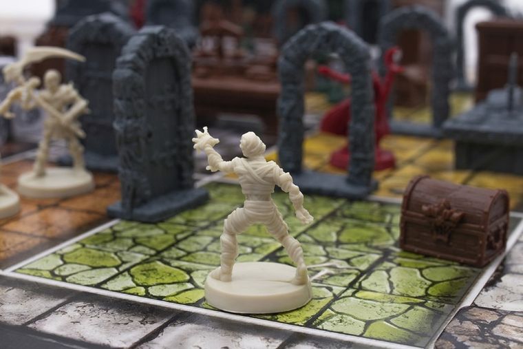Rebel, HeroQuest: Game system, gra towarzyska