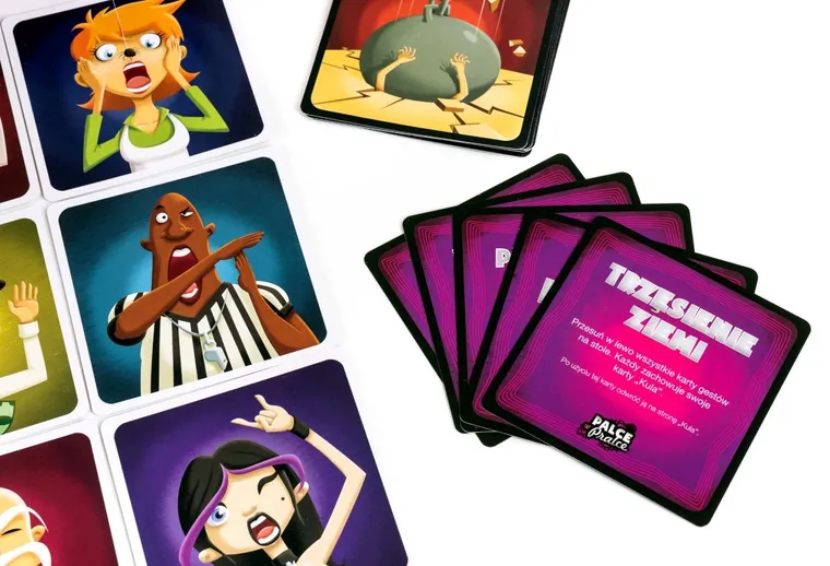 Rebel, Palce w pralce, gra towarzyska