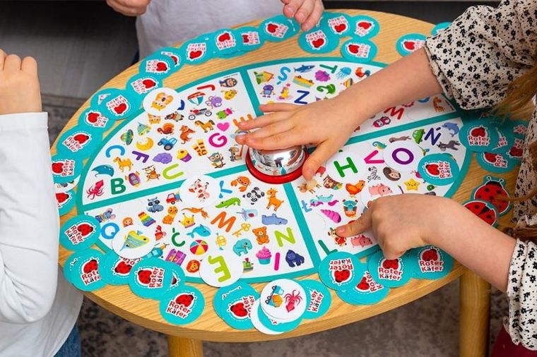 Roter Kafer, Dzwoniąca Zabawa, Alfabet, gra familijna