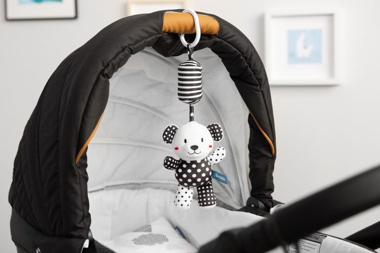 Sensillo, Miś, zawieszka do wózka, biało-czarna