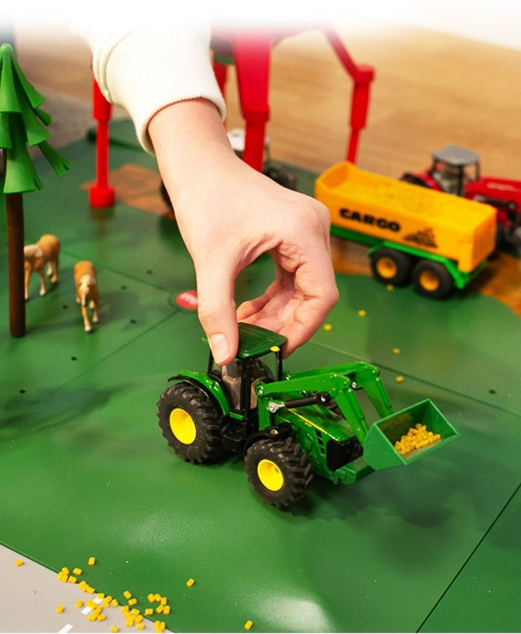 Siku, Traktor John Deere z przednią ładowarką, model pojazdu, 1982