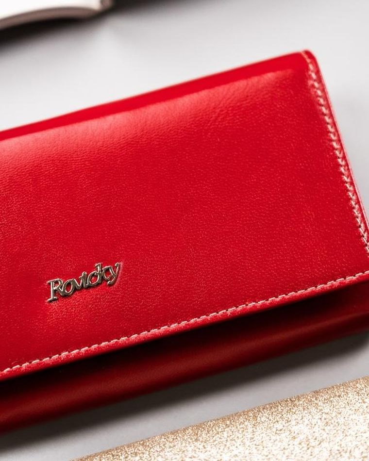 Skórzany portfel damski w orientacji poziomej na zatrzask, Rovicky