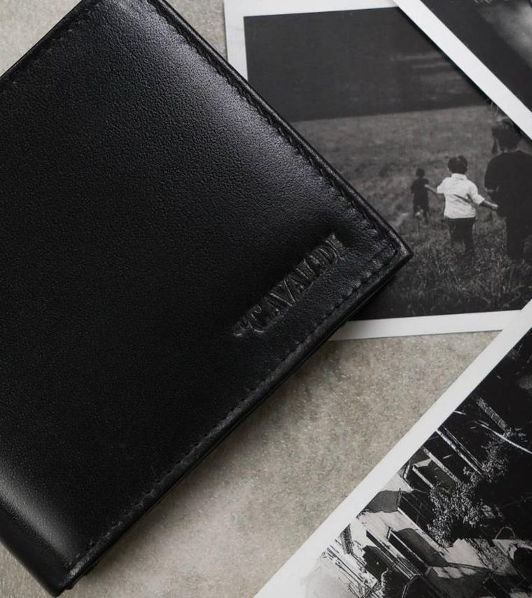 Skórzany portfel męski z kieszenią na dowód rejestracyjny, Cavaldi