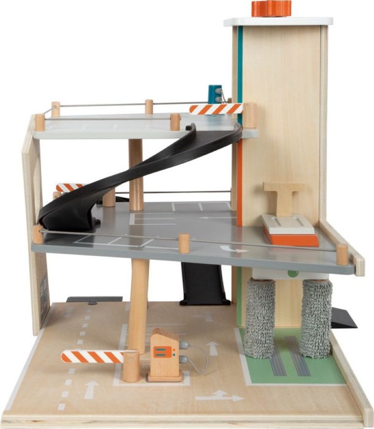 Small Foot, parking dla autek rajdowych