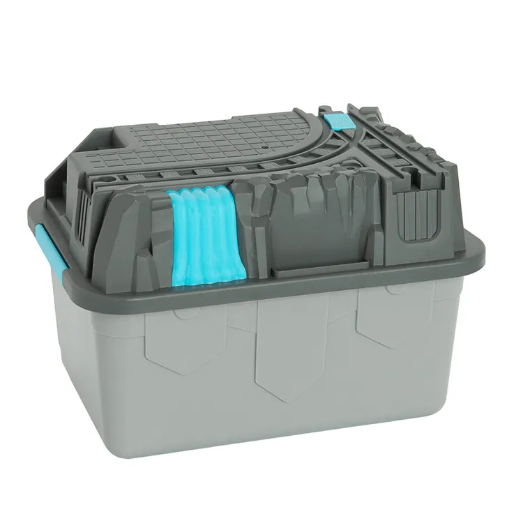 Smiki, drewniane tory z elektryczną kolejką i pojemnikiem