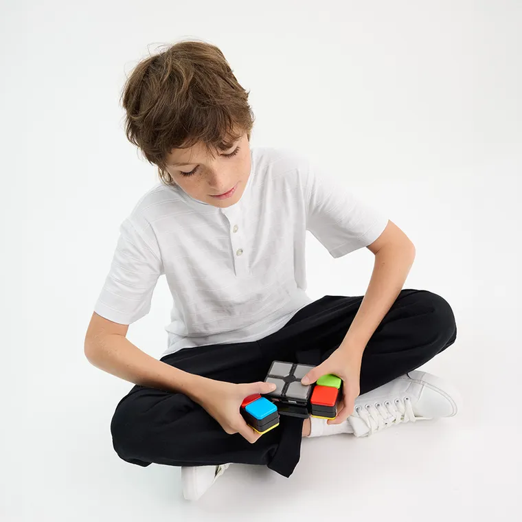 Smiki, Elektroniczna układanka, gra logiczna