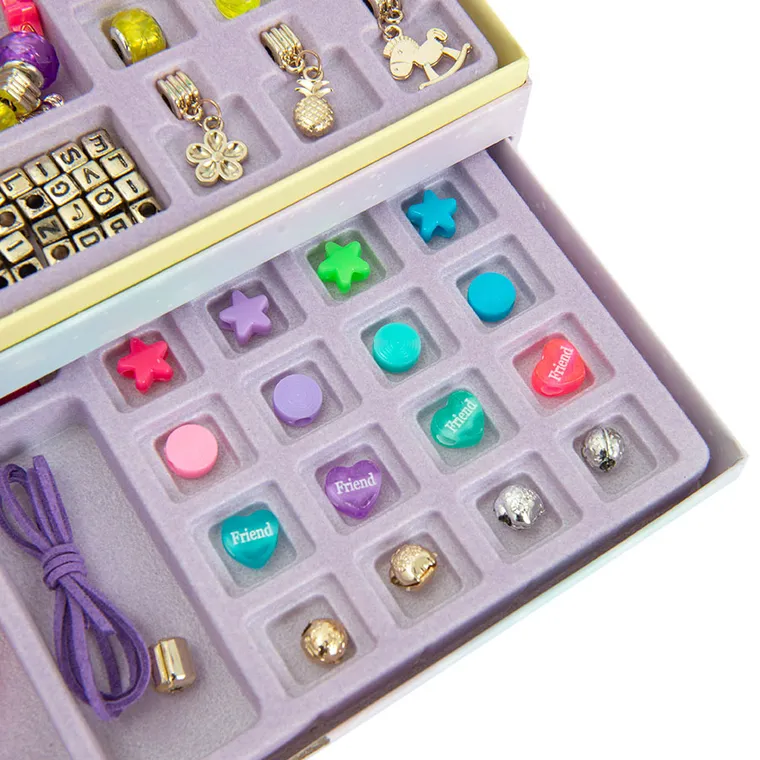 Smiki, Jednorożce, biżuteria w szkatułce