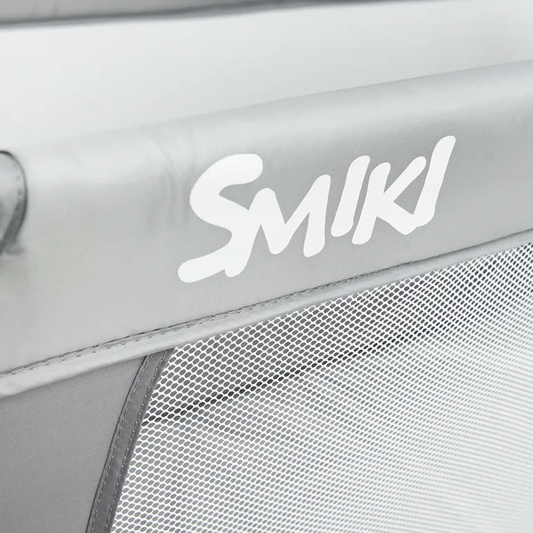 Smiki, łóżeczko turystyczne, szare