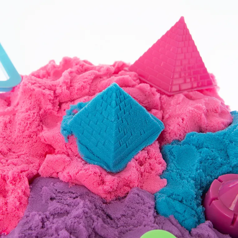 Smiki, Magiczny piasek, masa plastyczna