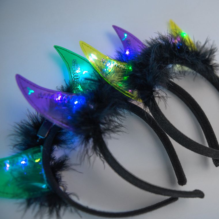 Smiki, Rogi, świecąca opaska