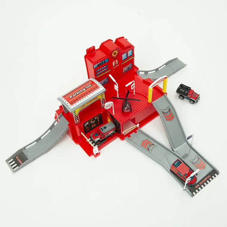 Smiki, Straż pożarna, garaż z pojazdami