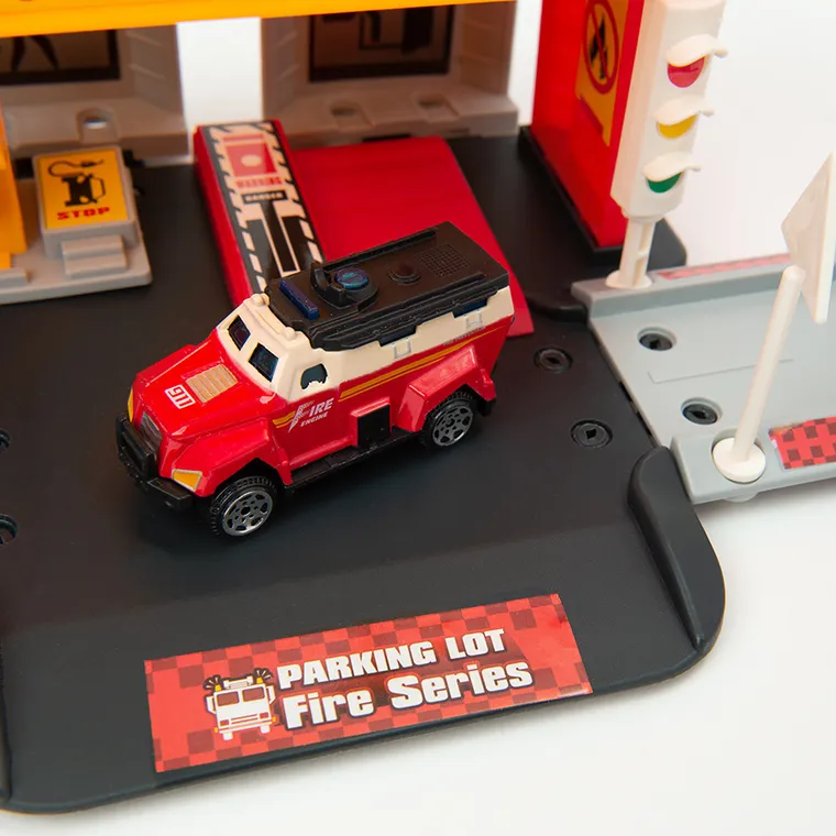 Smiki, Straż pożarna, parking z 2 pojazdami, zestaw