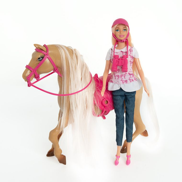 Smiki, Viki, lalka ze stajnią i koniem