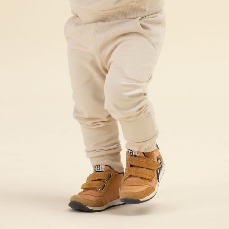 Spodnie dresowe chłopięce, beżowe, Pinokio