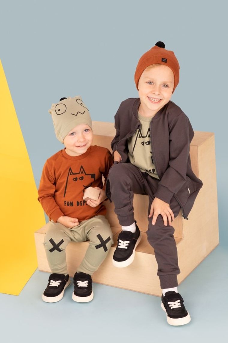 Spodnie dresowe chłopięce, grafitowe, Olivier, Pinokio