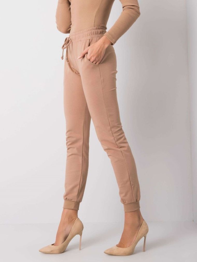 Spodnie dresowe damskie, beżowe, Basic Feel Good