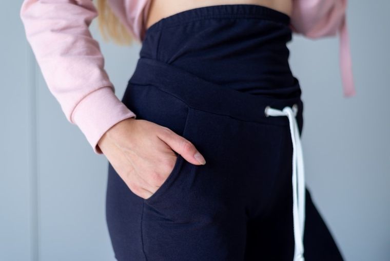 Spodnie dresowe damskie, ciążowe, granatowe, odpinany pas, Miracle