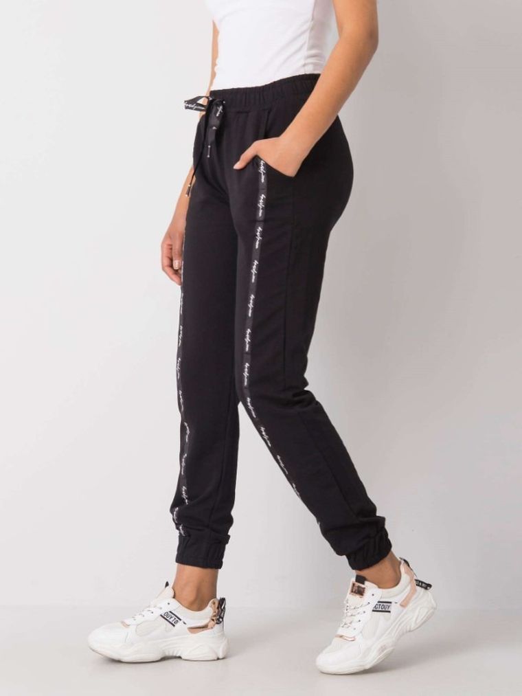 Spodnie dresowe damskie, czarne, Relevance