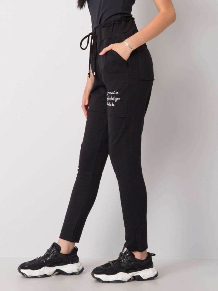 Spodnie dresowe damskie, czarne, Relevance