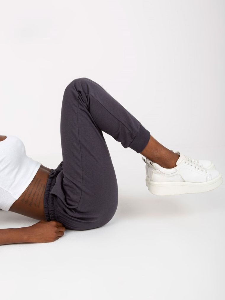 Spodnie dresowe damskie, grafitowe, Basic Feel Good