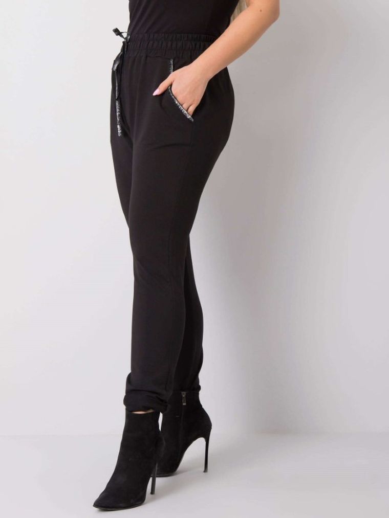 Spodnie dresowe damskie, plus size, czarne, Relevance