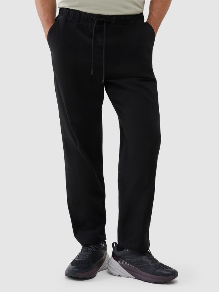 Spodnie dresowe męskie, czarne, 4F