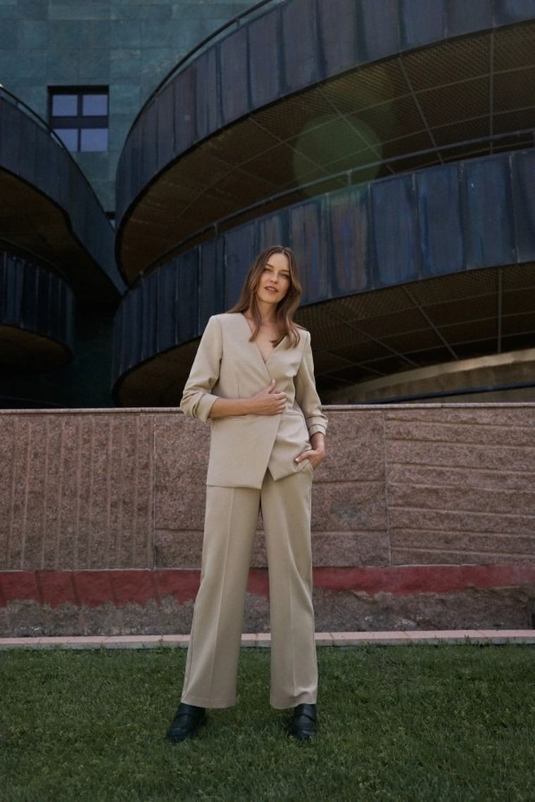 Spodnie materiałowe damskie, beżowe, Moodo