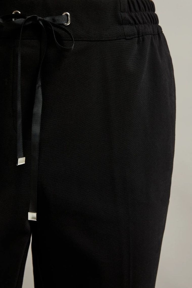 Spodnie materiałowe damskie, czarne, Moodo