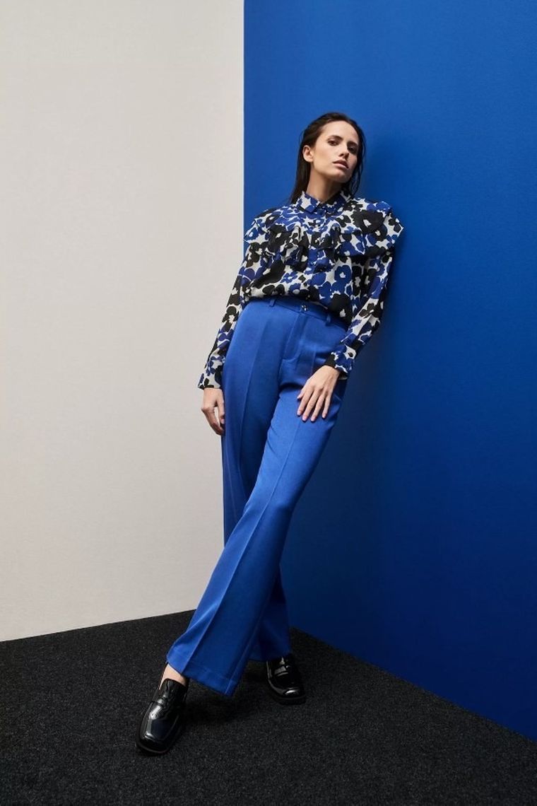 Spodnie materiałowe damskie, niebieskie, Moodo