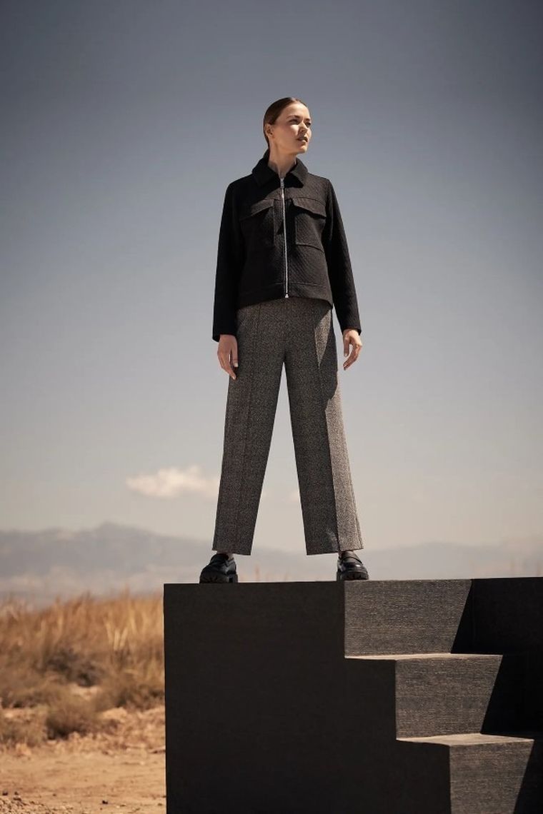 Spodnie materiałowe damskie, szare, Moodo