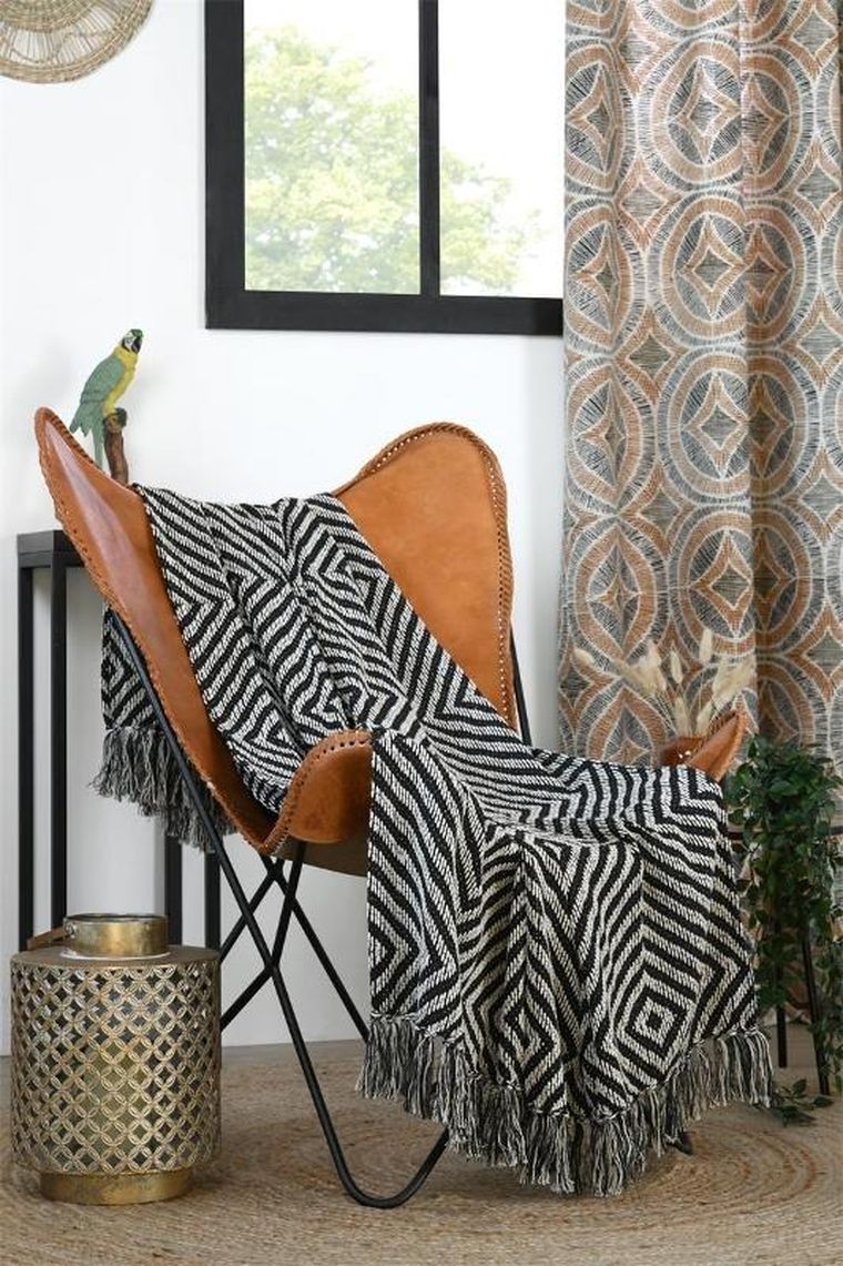 Stof, koc pleciony z frędzlami, Tucano, 125-150 cm