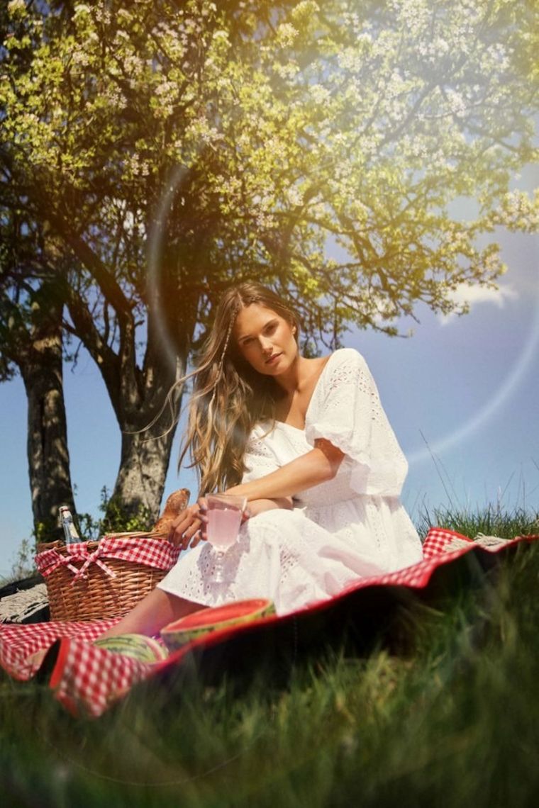 Sukienka damska, biała, Moodo