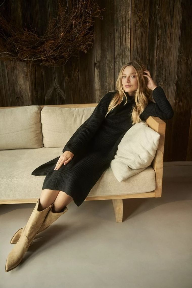 Sukienka damska, czarna, Moodo