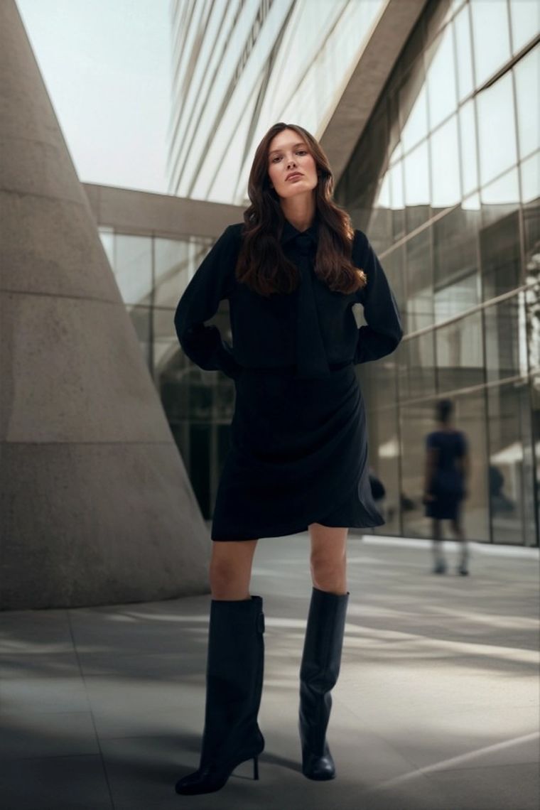 Sukienka damska, czarna, Moodo