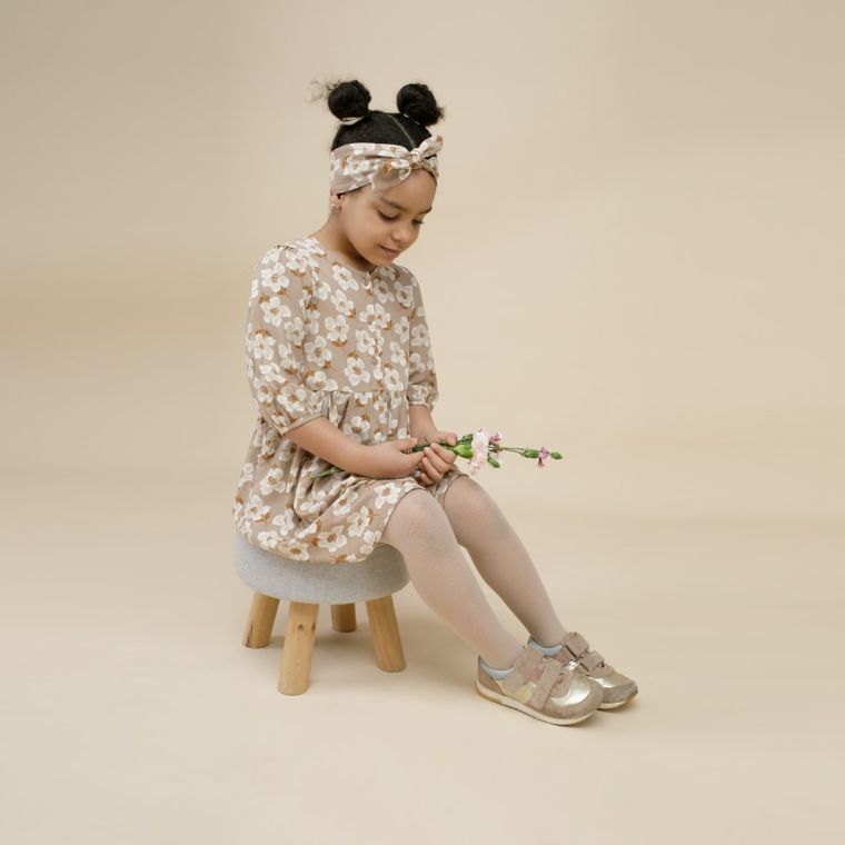 Sukienka dziewczęca z rękawem 3/4, beżowa, Pinokio