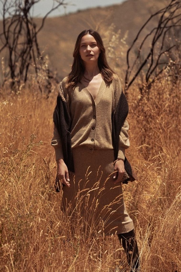 Sweter damski, rozpinany, beżowy, Moodo