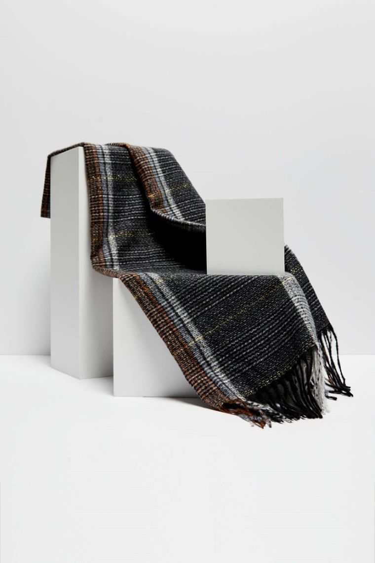 Szalik damski, czarny, Moodo