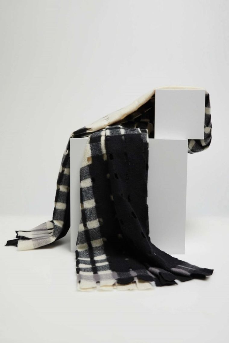 Szalik damski, czarny, Moodo