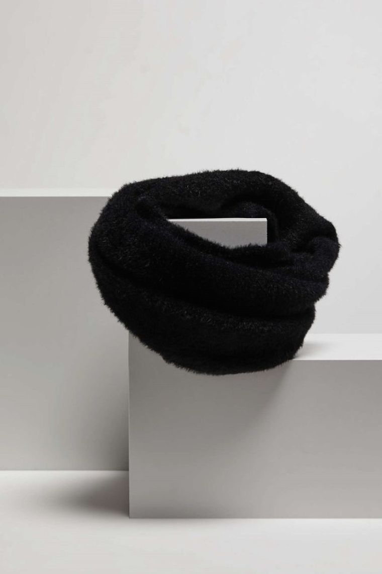 Szalik damski, czarny, Moodo