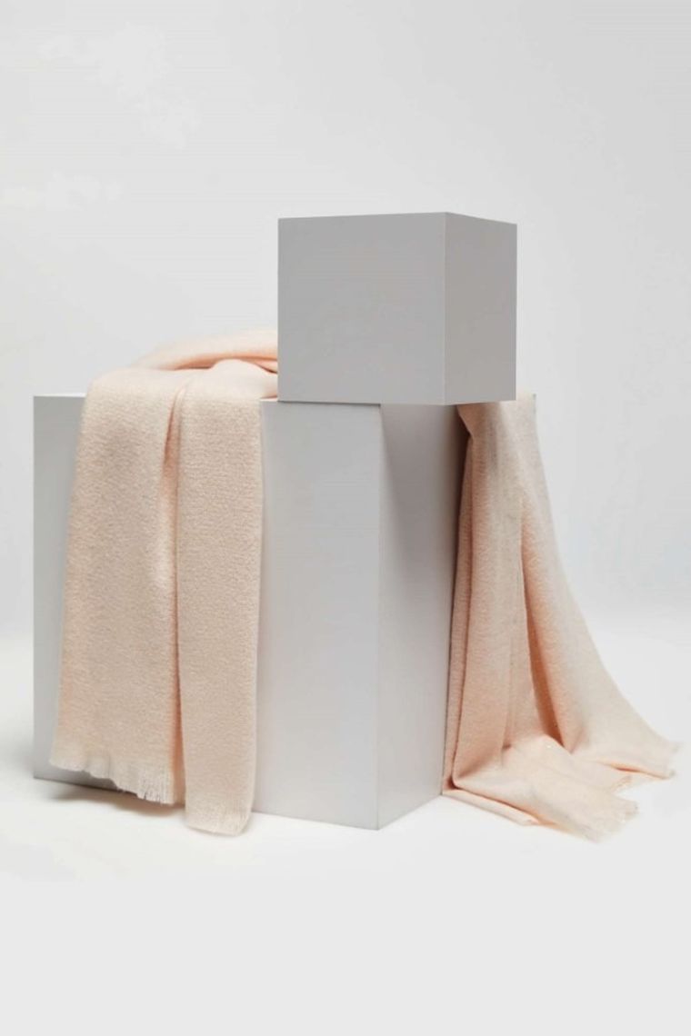 Szalik damski, różowy, Moodo