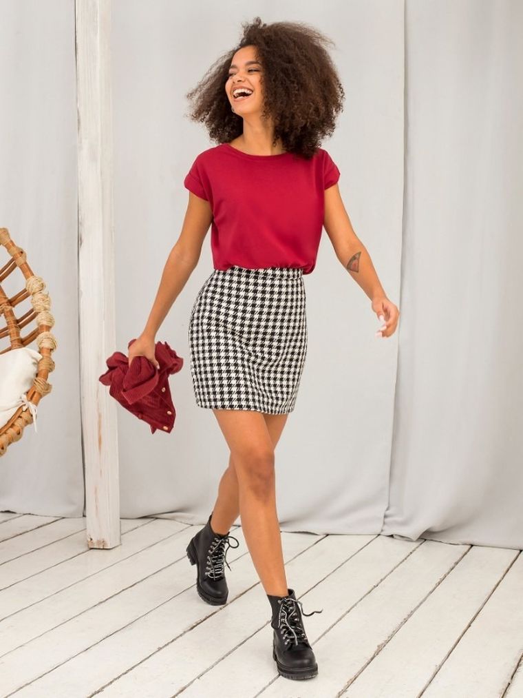 T-shirt damski, bordowy, Basic Feel Good