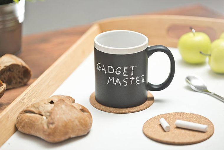 Tablica z kredą, kubek