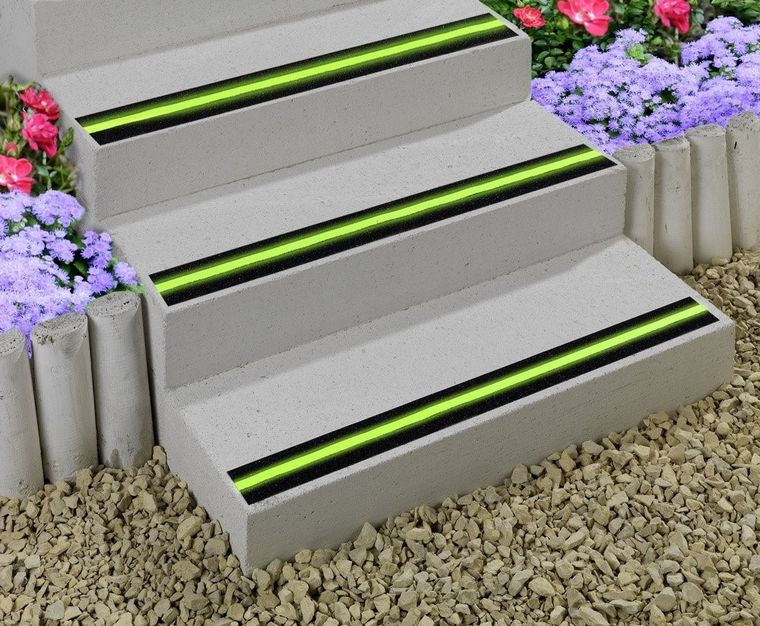 Taśma antypoślizgowa z odblaskiem 2w1, 300 cm