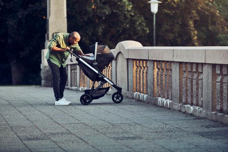 Thule, Spring, adapter do fotelika Maxi Cosi, BeSafe, Cybex, Nuna