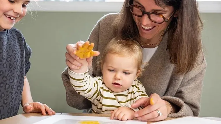 Tiny Love Creations, Kolory rodziny, ramka na kolorowe odciski doni