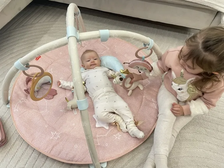 Tiny Love, Kraina Jednorożca, mata edukacyjna z pałąkami