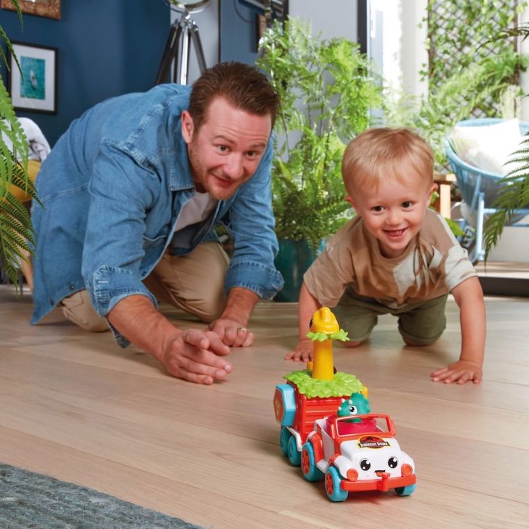 Tomy, Toomies, Dino, pojazd z przyczepą